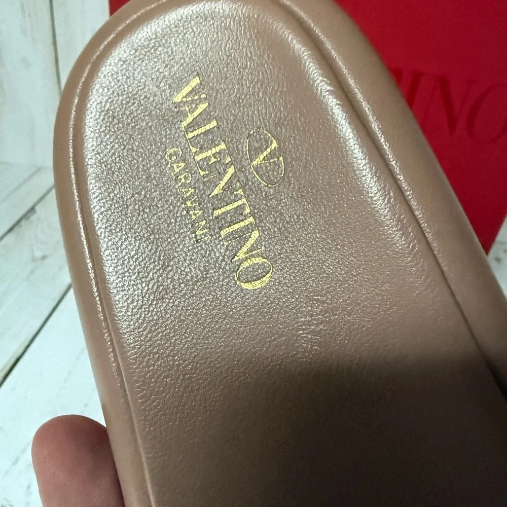 Valentino Garavani Nappa Roman Stud Platform Slide Sandals Sz 40.5 / 10.5 - Picture 9 of 14